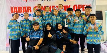 Atlet Aerobik Gimnastik Lampung meraih 9 medali di Jabar Open 2025