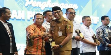 IIB Darmajaya Pertahankan Predikat Informatif 2025