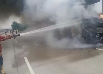 Bus Terbakar di Tol Bakter Lampung