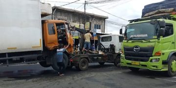 Kecelakaan Beruntun di Tanggamus Lampung