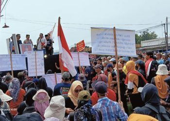 Ribuan Warga Lampung Timur Geruduk TNKW