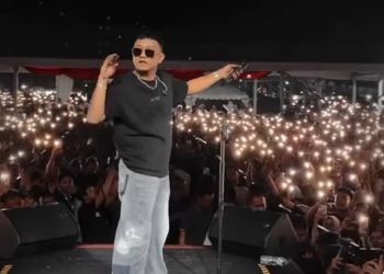 Denny Caknan tampil menghibur penonton di acara HUT Lampung Timur