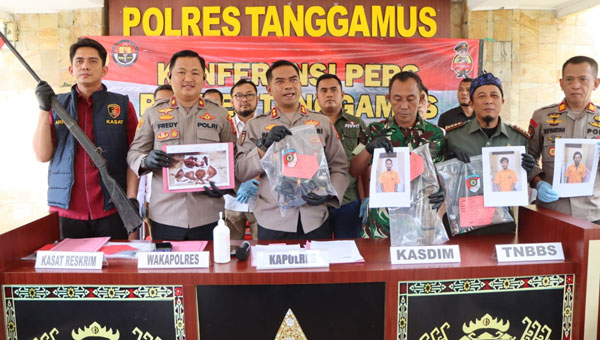 Perburuan Rusa Sambar di Tanggamus Lampung