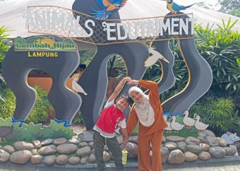 Spot foto wisata Lembah Hijau Lampung
