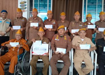 YBM PLN UPT TKR-LKS Apik Mandiri Beri Tali Asih 15 Veteran dalam rangka HUT ke-81 RI
