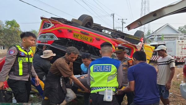 Kecelakaan bus di Mesuji Lampung
